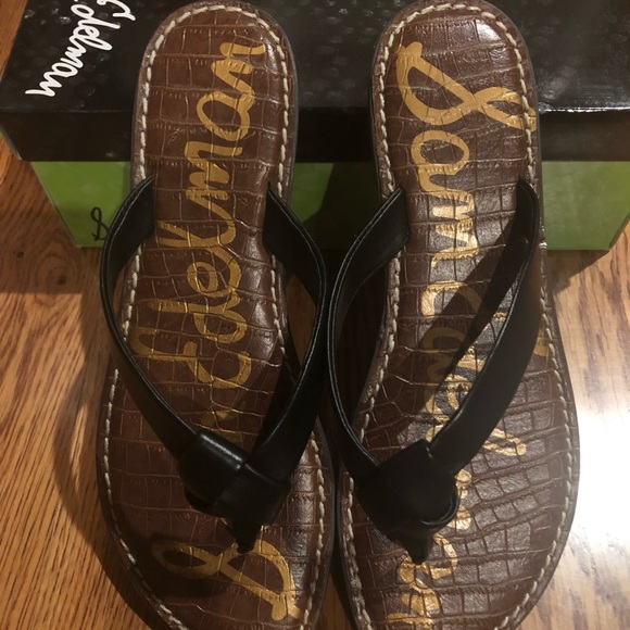 sam edelman giles flip flops